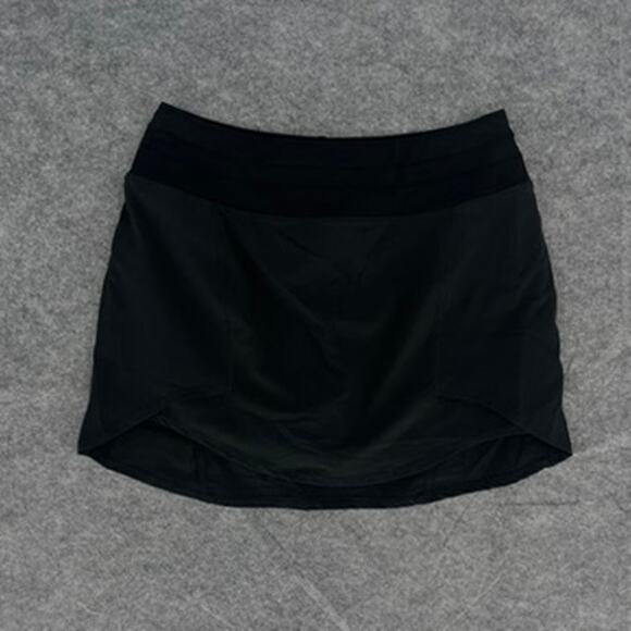 OISELLE Roga Run Skirt NEW Black Size 4 Skort Athletic Performance Stretch Gym - Picture 1 of 6